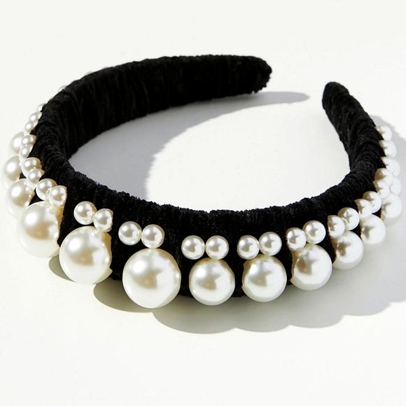 Accessories - NWT Dual Pearl Velvet Padded Headband